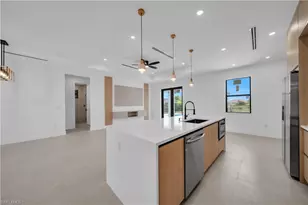824 SW 15th St, Cape Coral, FL 33991 - Photo 7