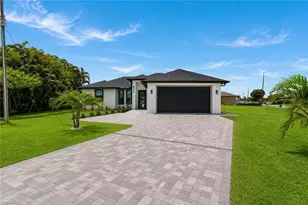 824 SW 15th St, Cape Coral, FL 33991 - Photo 1