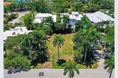 400 Wedge Dr, Naples, FL 34103 - Photo 3