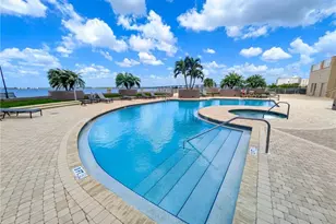 2080 W First St, Fort Myers, FL 33901 - Photo 21