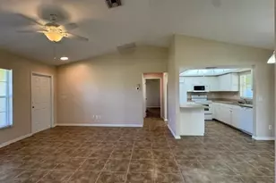 1318 NE 2nd St, Cape Coral, FL 33909 - Photo 3