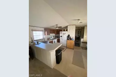 11000 Ballweg Ln, Fort Myers, FL 33908 - Photo 9