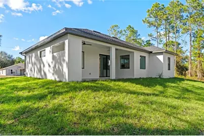 1116 8th Ave, Lehigh Acres, FL 33972 - Photo 5