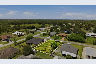 6421 Castlewood Cir, Fort Myers, FL 33905 - Photo 3