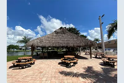 33 Poinsettia Dr, Fort Myers, FL 33905 - Photo 11