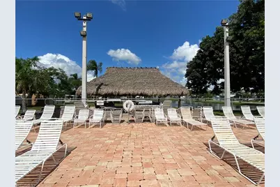 33 Poinsettia Dr, Fort Myers, FL 33905 - Photo 15