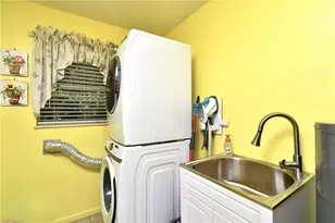 318 Fifth Ave, Lehigh Acres, FL 33936 - Photo 17