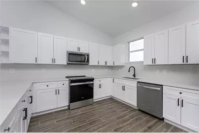 8350 Walbert St, Port Charlotte, FL 33981 - Photo 5