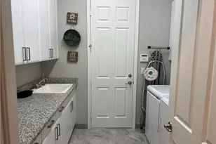 11624 Stonecreek Cir, Fort Myers, FL 33913 - Photo 5