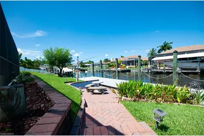 3332 SE 19th Ave, Cape Coral, FL 33904 - Photo 23
