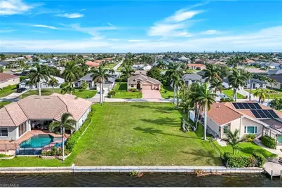 2834 SW 30th St, Cape Coral, FL 33914 - Photo 9