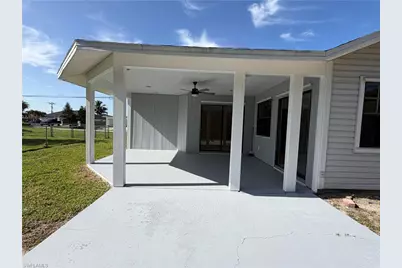 1905 NE 6th St, Cape Coral, FL 33909 - Photo 23
