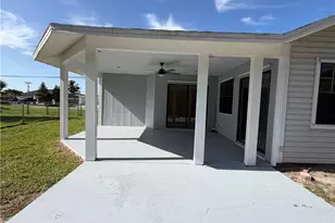 1905 NE 6th St, Cape Coral, FL 33909 - Photo 23