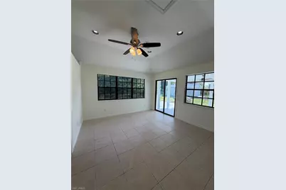 1905 NE 6th St, Cape Coral, FL 33909 - Photo 9