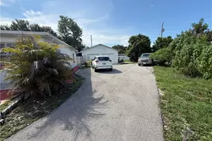 35 Andora St, Lehigh Acres, FL 33936 - Photo 27