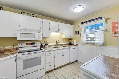 7079 Cedarhurst Dr, Fort Myers, FL 33919 - Photo 13