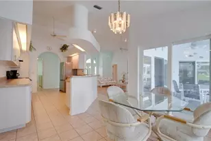 3902 SE 13th Ave, Cape Coral, FL 33904 - Photo 13
