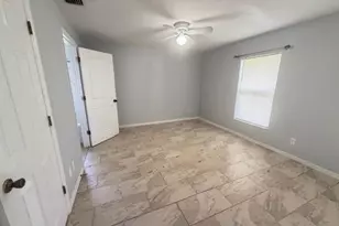 3950 Sunset Rd, Lehigh Acres, FL 33971 - Photo 7