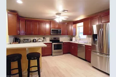 1120 SE 33 Ter, Cape Coral, FL 33904 - Photo 3