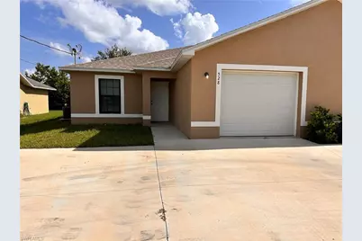 526-528 SE 4th Ter SE 4th Ter, Cape Coral, FL 33990 - Photo 3