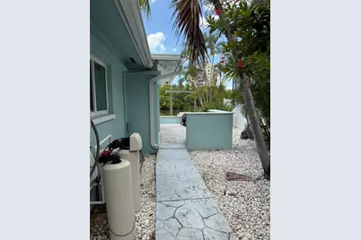 243 Estrellita Dr, Fort Myers Beach, FL 33931 - Photo 7