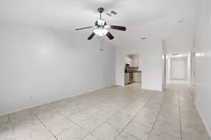 912 SE 6th Ct, Cape Coral, FL 33990 - Photo 19