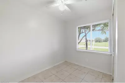 912 SE 6th Ct, Cape Coral, FL 33990 - Photo 25