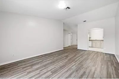 912 SE 6th Ct, Cape Coral, FL 33990 - Photo 31