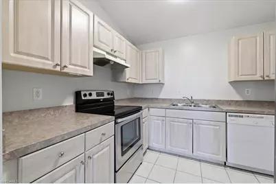 912 SE 6th Ct, Cape Coral, FL 33990 - Photo 15