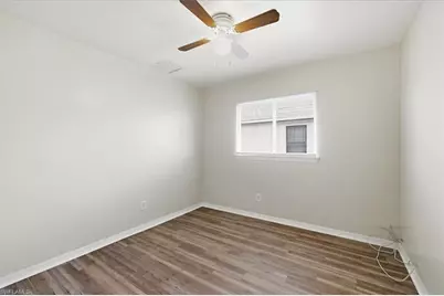 912 SE 6th Ct, Cape Coral, FL 33990 - Photo 37