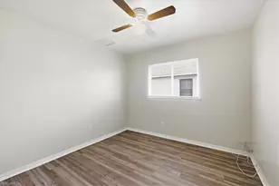912 SE 6th Ct, Cape Coral, FL 33990 - Photo 37
