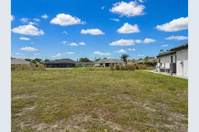 1014 SW 18th St, Cape Coral, FL 33991 - Photo 15