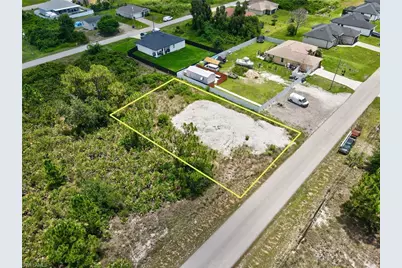 2612 25th St SW, Lehigh Acres, FL 33976 - Photo 3