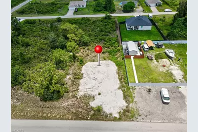2612 25th St SW, Lehigh Acres, FL 33976 - Photo 9