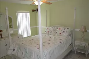301 SE 1st St, Cape Coral, FL 33990 - Photo 17