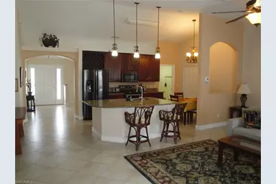 301 SE 1st St, Cape Coral, FL 33990 - Photo 5