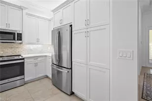 11536 Foxbriar Ln, Fort Myers, FL 33913 - Photo 13