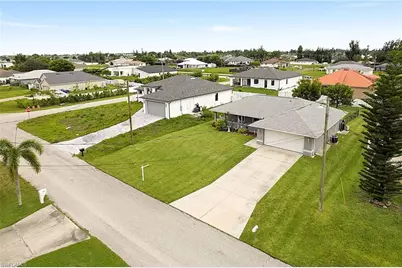 1904 NW Embers Ter, Cape Coral, FL 33993 - Photo 3
