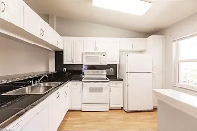 14503 Lakewood Trace Ct #201, Fort Myers, FL 33919 - Photo 5