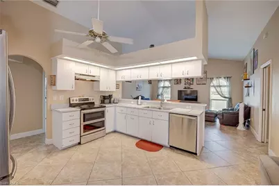 1722 SE 2nd St, Cape Coral, FL 33990 - Photo 23