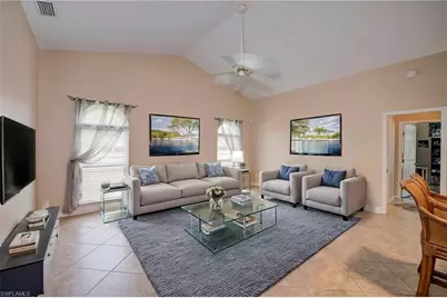1722 SE 2nd St, Cape Coral, FL 33990 - Photo 17