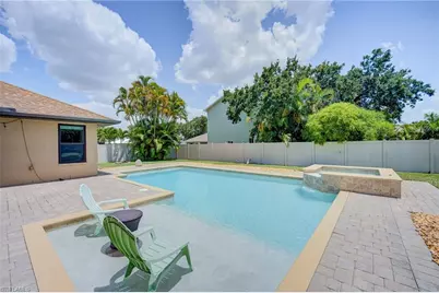 1722 SE 2nd St, Cape Coral, FL 33990 - Photo 47