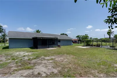 8484 Cypress Dr N, Fort Myers, FL 33967 - Photo 17