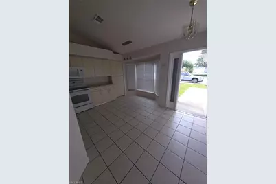 910 Cape Coral Pkwy W, Cape Coral, FL 33914 - Photo 3