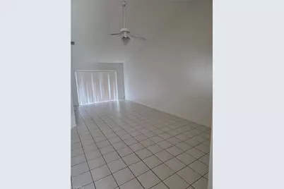 910 Cape Coral Pkwy W, Cape Coral, FL 33914 - Photo 5