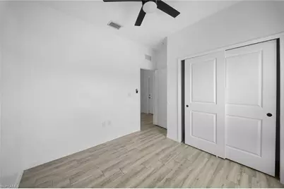 528 SE 6th St, Cape Coral, FL 33990 - Photo 13