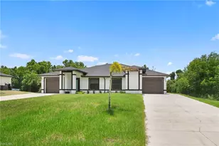 668 Chemstrand St E, Lehigh Acres, FL 33974 - Photo 1