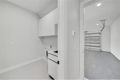 216 NE 25th Ter, Cape Coral, FL 33909 - Photo 33