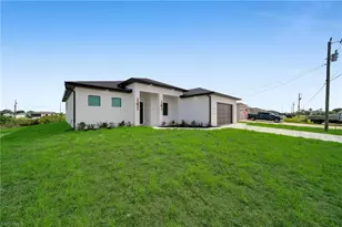 216 NE 25th Terrace, Cape Coral, FL 33909 - Photo 1