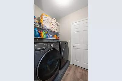 2805 NW 4th Ter, Cape Coral, FL 33993 - Photo 17